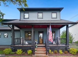 2809 18th St S, Arlington, VA 22204