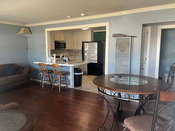 2nd image of 3918 Branch St