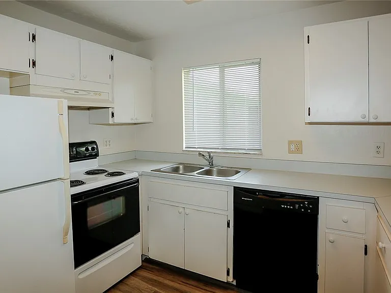 8061 Country Rd #203 — Photo 6