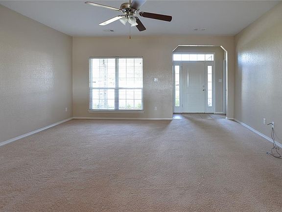 5th image of 411 Trenton Dr