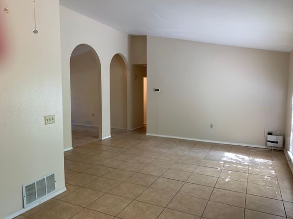 11158 El Sendero St