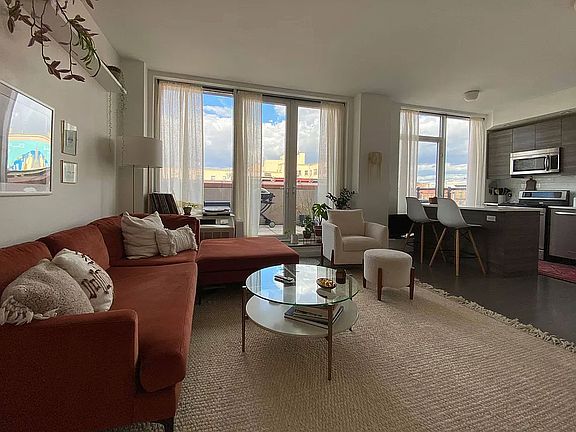 4th image of 306 W 116th St APT 6A