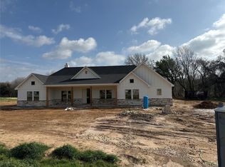 2021 Sky Ranch Rd, Weatherford, TX 76087