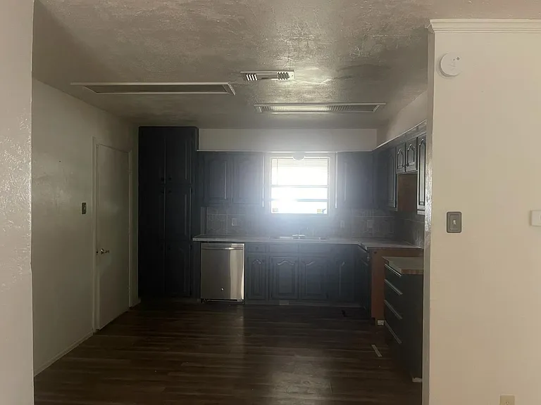 2512 La Paloma Dr — Photo 8