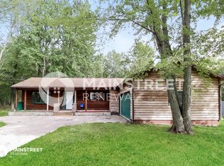 727 Sheffield Rd, Sheffield Lake, OH 44054