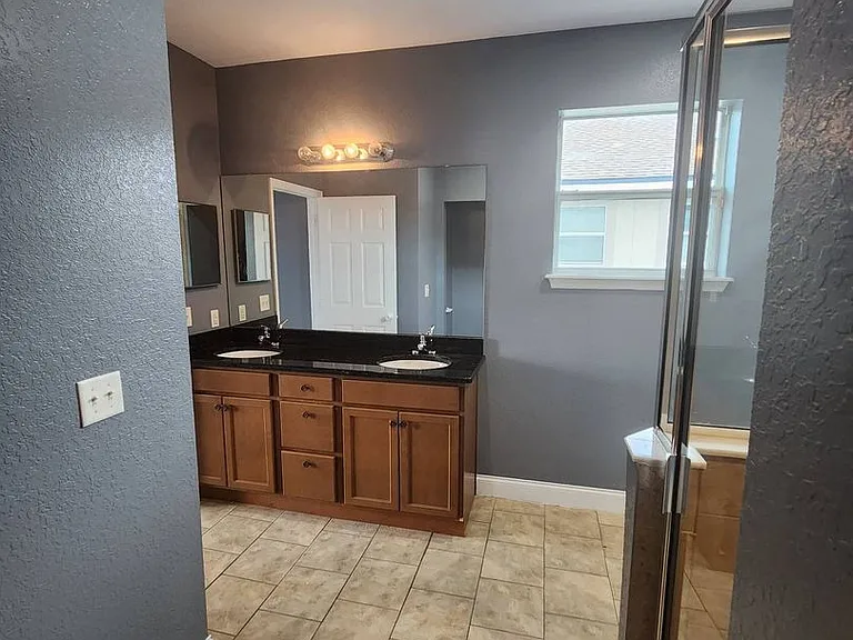 328 Dundee Dr — Photo 33