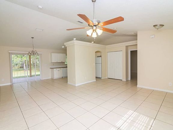 3rd image of 6203 NW Kukui Ct