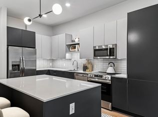 725 Savona Mill Ln #3-323, Charlotte, NC 28208