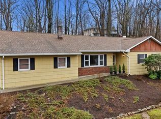 14 Hill Rd, Stanhope Boro, NJ 07874