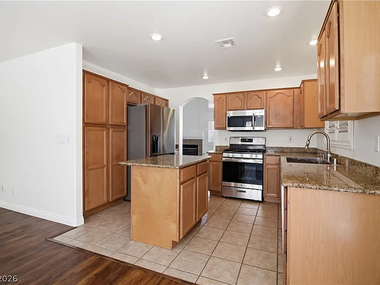 244 Camelback Ridge Ave — Photo 6