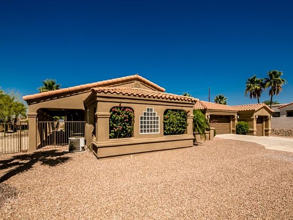 3rd image of 3957 Mediterranean Ln