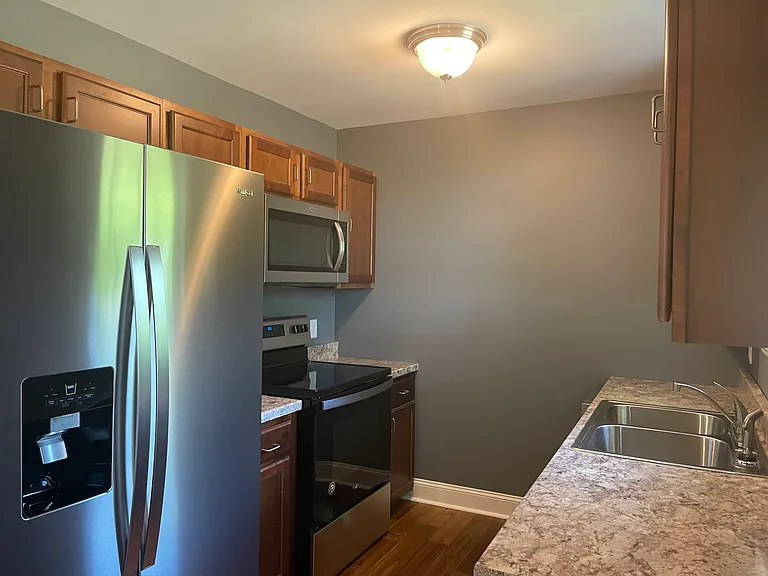 1379 School House Rd — Photo 3