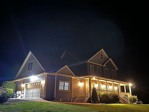 3rd image of 99 Stepping Stone Ln