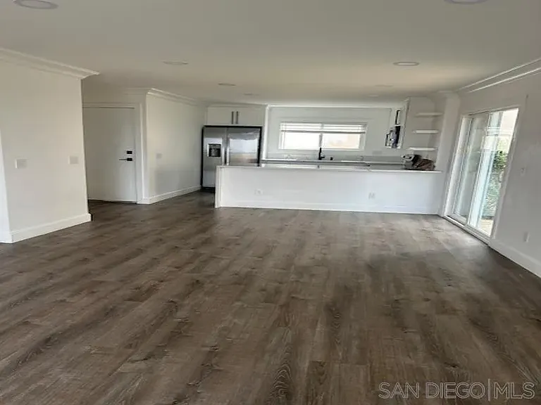 6675 Paseo Del Norte #A — Photo 7