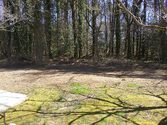 4th image of 23791 Birch Ln