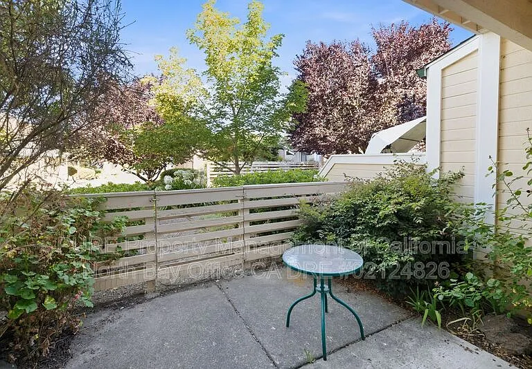 2102 Chianti Dr — Photo 20