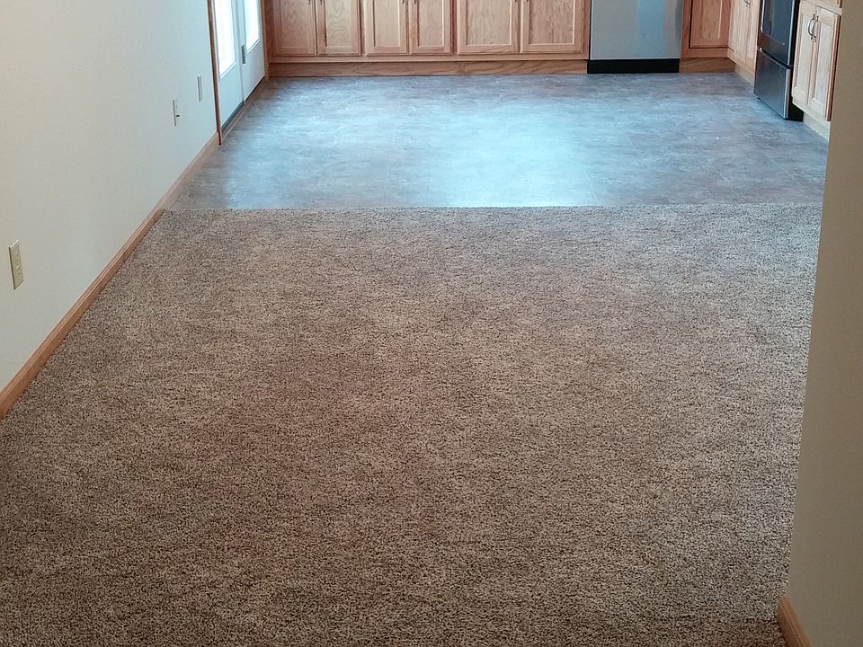Looking thru DR to Kitchen