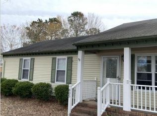 805 Pine Level Ln, Chesapeake, VA 23322