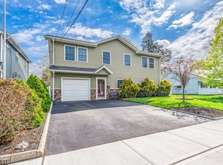 153 Howard Ave, Rochelle Park Twp., NJ 07662
