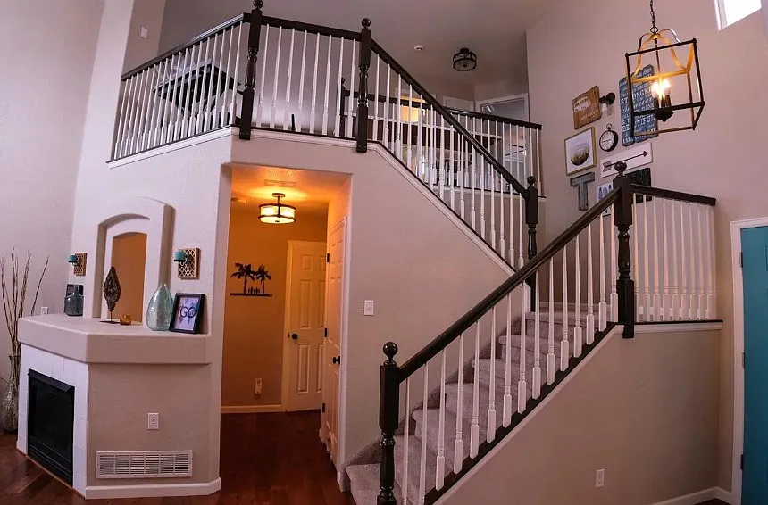 5 bed, 2821 sqft, $3,495 — Photo 4