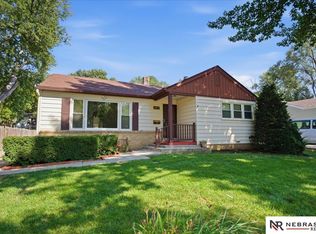 1033 N 76th St, Omaha, NE 68114