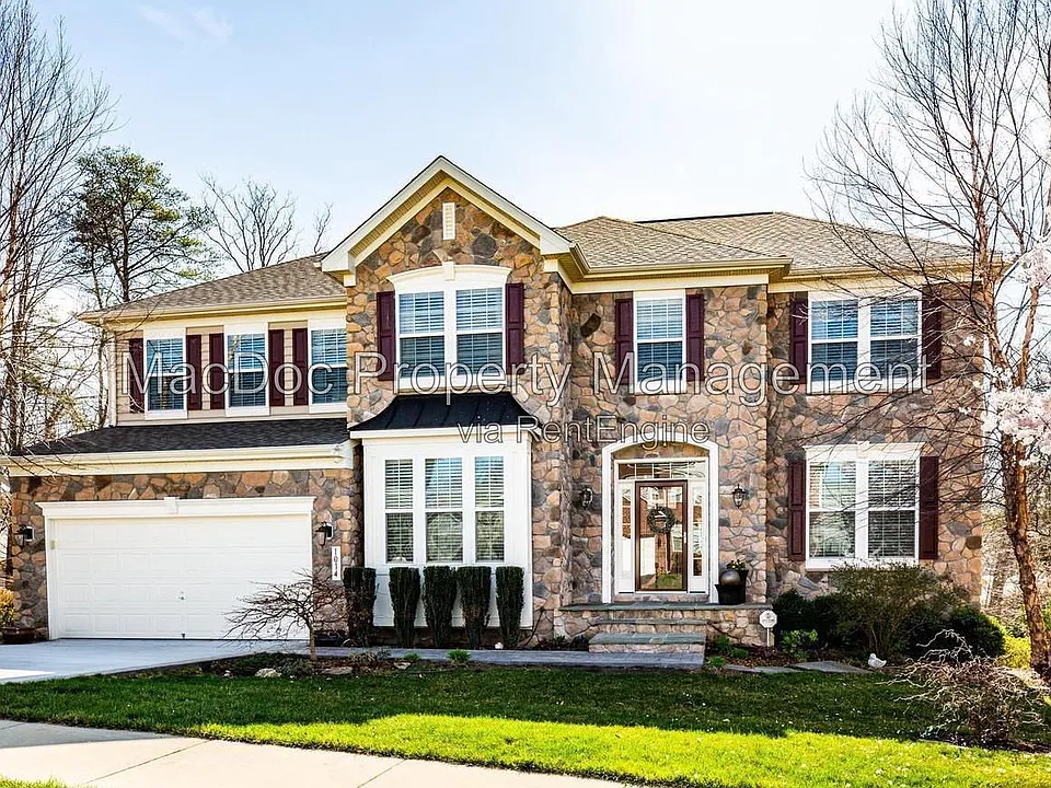 1014 W Kensington Cir