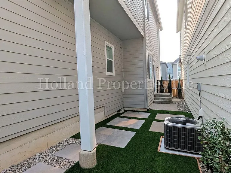 13728 SW 166th Ave — Photo 14