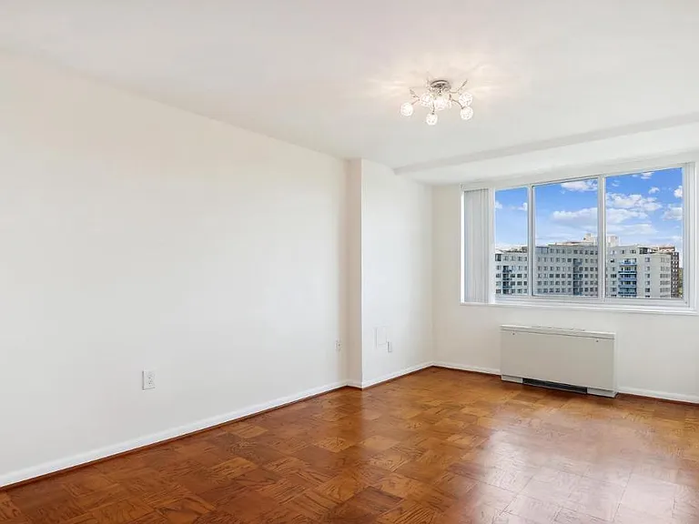 10500 Rockville Pike #1120 — Photo 15
