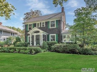 440 Brooklyn Blvd, Brightwaters, NY 11718
