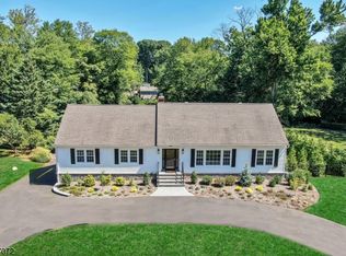 174 Fox Hollow Rd, Wyckoff, NJ 07481