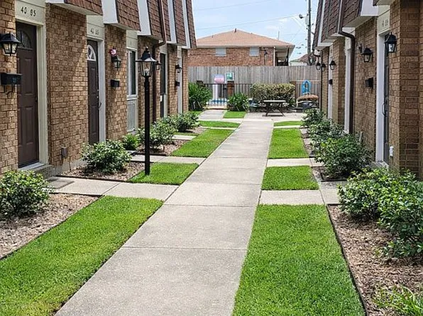 4073 Division St, Metairie, LA 70002