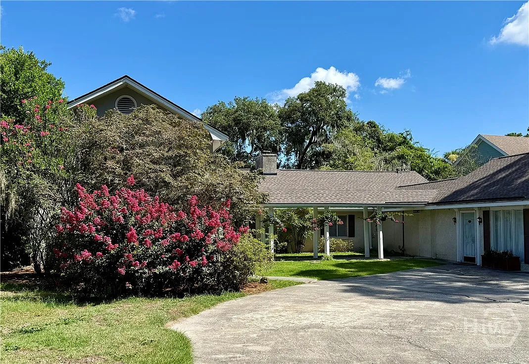 5 bed, 5.5 bath, 3756 sqft, $6,000 — Photo 3