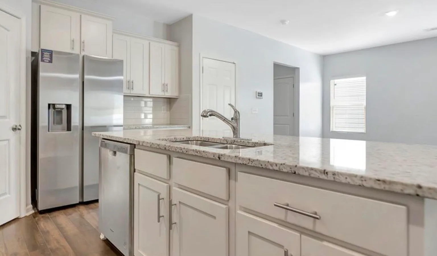 5 bed, 2382 sqft, $2,400 — Photo 1