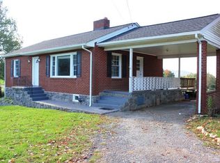 10420 Stewartsville Rd, Vinton, VA 24179