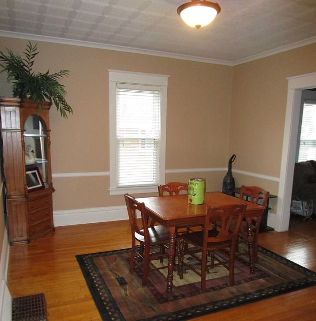 1306 11th Ave S, Escanaba, MI 49829 Zillow