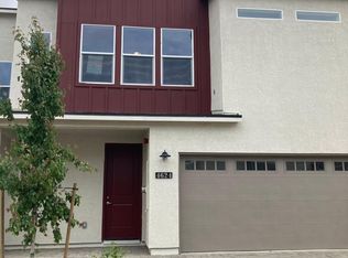 4624 Falcon Rock Ln, Sun Valley, NV 89433