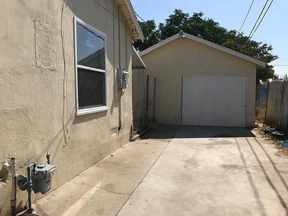2nd image of 6867 Conejo Dr