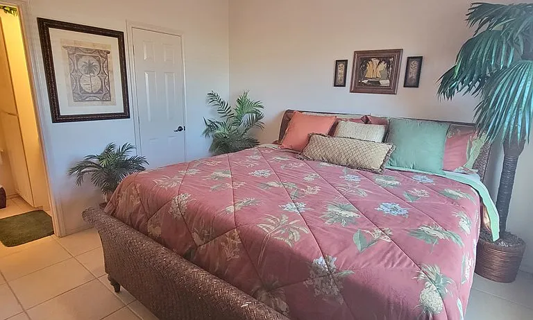107 E Bahama St #7 — Photo 10
