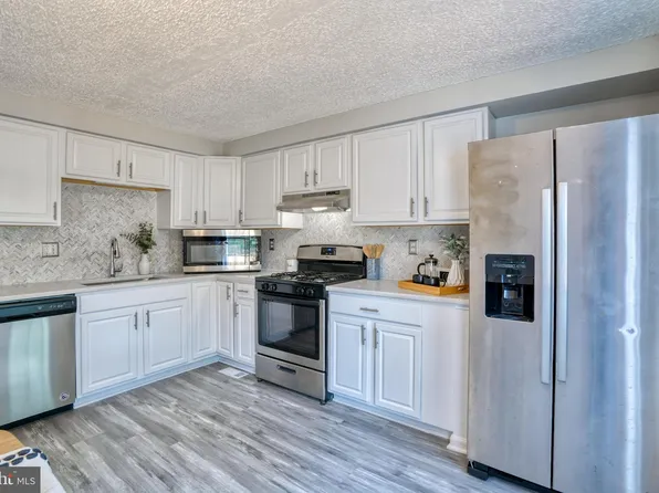 516 Wyeth St, Baltimore, MD 21230