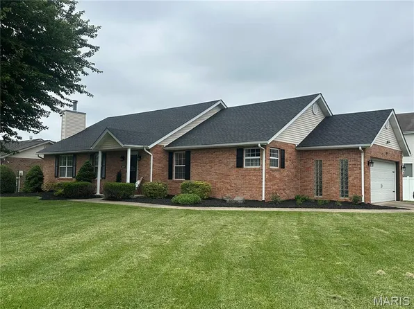 309 Radcliff Rd, Shiloh, IL 62221