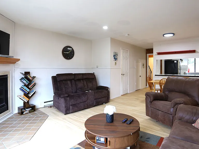 3 Windsor Hill Way #D41 — Photo 9