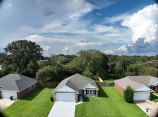 132 Oakwood Ave, Fairhope, AL 36532