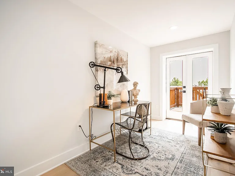 520 Irving St NW — Photo 27