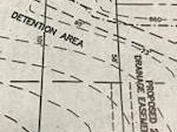 404 Oak Ridge Dr, Lena, IL 61048