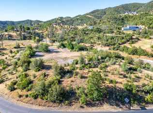 9889 Swasey Dr, Redding, CA 96001