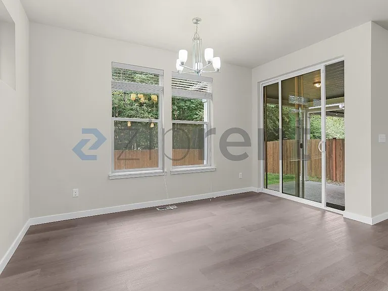 7805 163rd Street Ct E — Photo 7