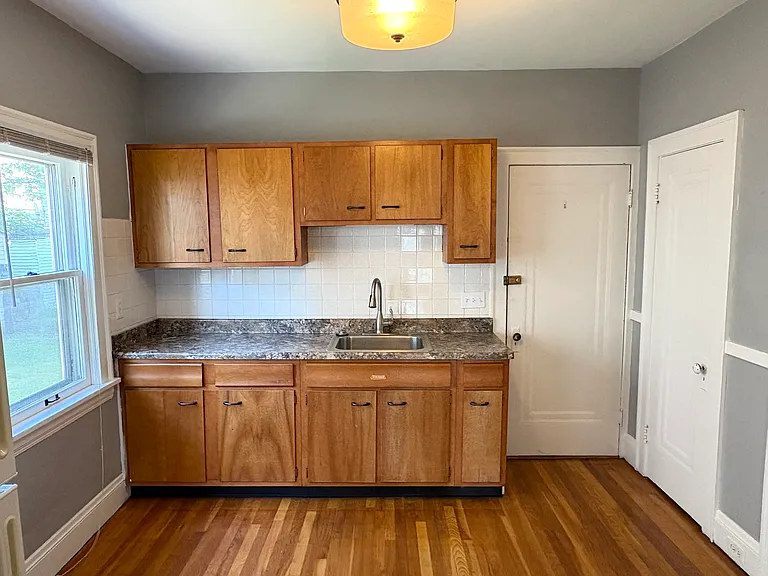2163 Atkins Ave — Photo 7