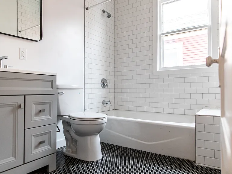 569 Linwood Ave #2 — Photo 12