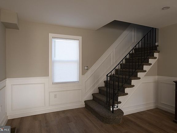 3rd image of 613 Hawks Bridge Rd