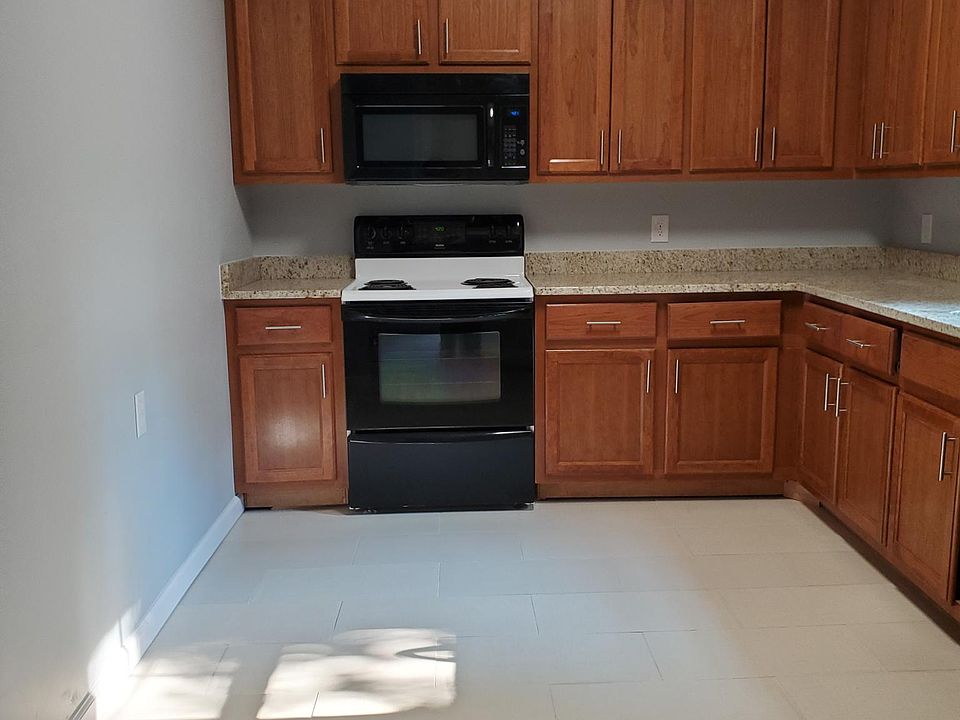 1st image of 534 S Dunlop St #1